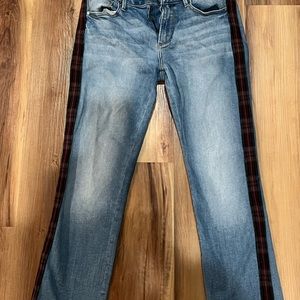 Driftwood size 27 jeans in great condition.